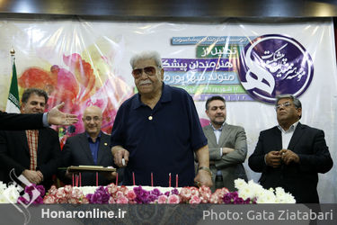 جشن تولد هنرمندان پیشکسوت متولد شهریور ماه در باغ زیبا - نصرت الله وحدت