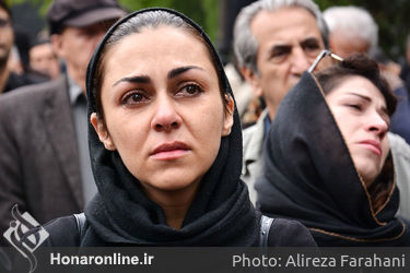 تشییع پیکر نقی سیف جمالی از مقابل تالار وحدت