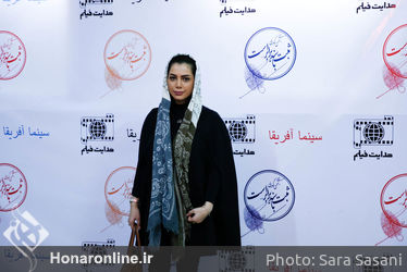 اکران مردمی فیلم "ثبت با سند برابر است" در سینما آفریقا