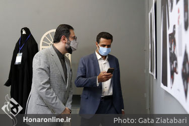 بازدید معاون امور هنری وزارت فرهنگ و ارشاد اسلامی از نمایشگاه لباس عاشورایی