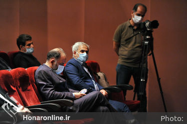 رونمایی از مجموعه آثار هنری رضوی در تالار رودکی