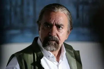 "لس آنجلس- تهران" در دو روز 700 میلیون تومان فروخت