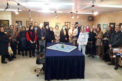اهدای همه نقاشی‌های پشت شیشه «نقش ماندگار» به یک موزه