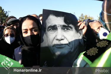 آرامگاه فردوسی در تعزیت آواز مردم ایران / وداع با خسرو خوبان محمدرضا شجریان