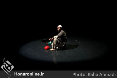 اجرای نمایش‌ «ژیک» در چهل و یکمین جشنواره تئاتر فجر - تالار حافظ