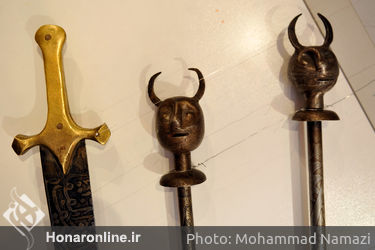 نمایشگاه «نسخ و ادوات تعزیه شبیه حسین (ع)» در گالری ابولفضل عالی حوزه هنری 