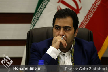 نشست مدیر عامل منطقه آزاد تجاری چابهار با طراحان در هشتمین جشنواره بین‌المللی مد و لباس فجر