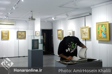 رونمایی از کتاب و مروری بر مجموعه آثار «صادق تبریزی» در گالری سهراب