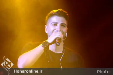 اجرای کنسرت زانیار خسروی در سالن میلاد نمایشگاه