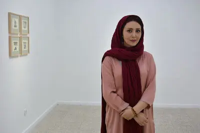انسان در سلطه طبیعت / روایت نیاز باباتبار از نمایشگاه "آوازخوان و گربه‌هایش" در گالری دلگشا