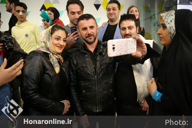 اکران خصوصی فیلم لانه زنبور در باغ کتاب 