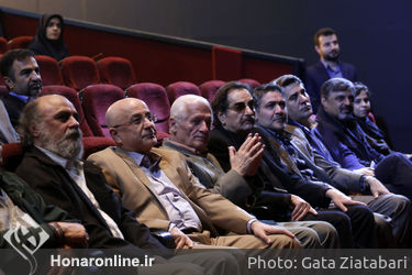 بازدید مرادخانی و جمعی از  اهالی هنر از موزه عروسکی در تالار حافظ