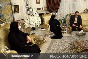 دیدار وزیر فرهنگ و ارشاد اسلامی با خانواده مرحوم استاد حبیب الله صادقی