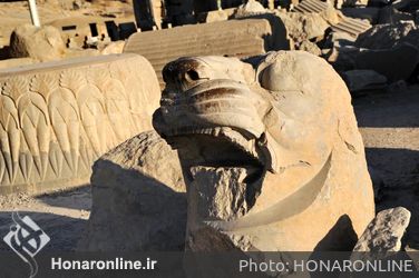 حجاری و نقش برجسته های تخت جمشید- هنر در چهارراه تاریخ و اسطوره