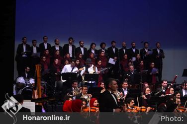 اجراى ارکستر ملی ایران با نام "شب موسيقى ارمنى" به رهبری مهمان رازمیک اوهانیان 