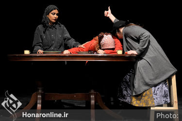 نمایش «اسرار کوهپایه» در سالن تئاتر آبان