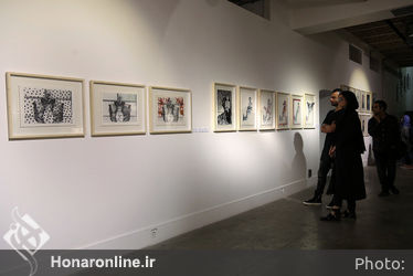 نمایشگاه آثار بیژن صفاری با همکاری هنرمندان معاصر در  گالری وی