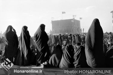 تشییع‌ امام خمینی (ره) به‌ روایت عکاس فرانسوی