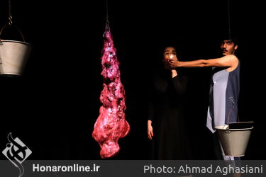 نمایش "انحراف موقت" در عمارت نوفل‌لوشاتو