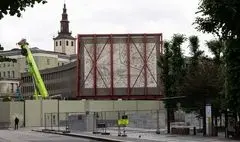 نقاشی دیواری پابلو پیکاسو پس از سال‌ها اختلاف برداشته شد / تلاش جامعه هنری برای حفظ یک میراث معماری