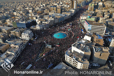 مراسم تشییع و اقامه نماز رهبری بر پیکر سردار بزرگ سپهبد شهید حاج قاسم سلیمانی و شهیدان مقاومت