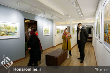 نمایشگاه نقاشی‌های نرگس عباسی در نگارخانه بهارک