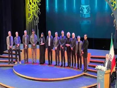 
معرفی برگزیدگان جشنواره فیلم فجر ۴۴/ سیمرغ‌ها به پرواز درآمدند