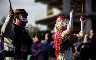 جشن بزرگ نمایشگران آیینی و سنتی در تئاتر شهر / استناد پژوهش‌گر هلندی به مستند "باد جن" ناصر تقوایی  