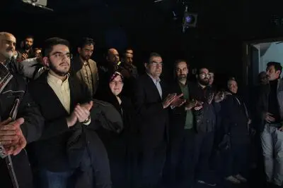 وزیر بهداشت به تماشای "شلتر" نشست