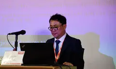 بررسی مزایا و معایب هوش مصنوعی در یک کارگاه آموزشی