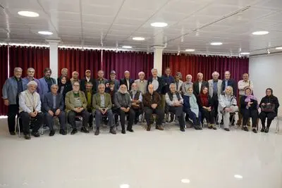 دومین نشست هنرمندان پیشکسوت در حمایت از دانش آموزان محروم