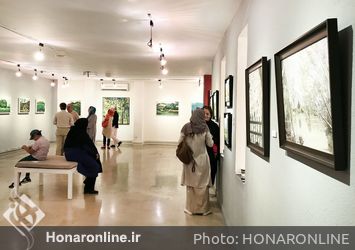 نمایشگاه گروهی با گردآوری مینا قویدل در گالری لاله