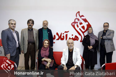غرفه هنرآنلاین در سومین روز بیست و سومین نمایشگاه مطبوعات (1)