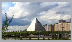 سازه‌های معاصر که با الهام از اهرام مصر ساخته شدند