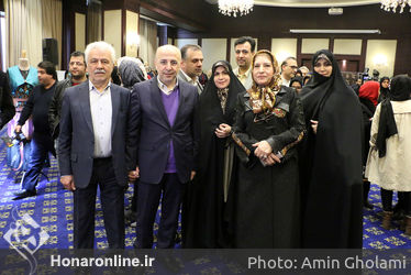 آیین رونمایی از مجموعه لباس های ایرانی با تلفیق سنت و مدرنیته در هتل اسپیناس پالاس