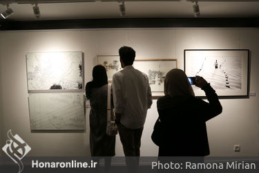 افتتاحیه‌ی نمایشگاه گروهی با عنوان "سیاه و سفید" در گالری ایوان