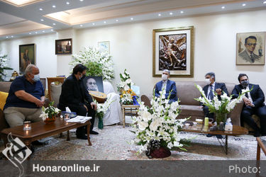 دیدار سیدعباس صالحی با خانواده مرحوم استاد پیشکسوت موسیقی  عبدالوهاب شهیدی