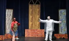 تاجی از «خونه» گفت؛ چالش‌های سکونت در خانه‌ای بی‌سند | ما بسیار به حمایت اداره کل هنرهای نمایشی نیاز داریم