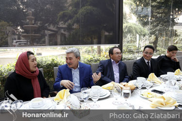 دیدار گروه موسیقی "ساری آقا" با معاون امور هنری و بازدید از ارکستر ملی و تالار وحدت