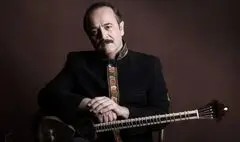 خانه کیوان ساکت تخریب شد/زندگی من فدای ایران بزرگ