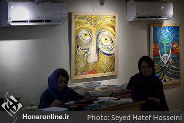 افتتاحیه نمایشگاه نقاشی‌های شاهین کیمیاگر در گالری گلستان