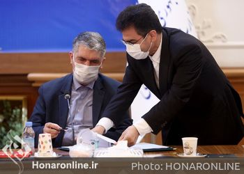 مراسم امضای تفاهم نامه همکاری بین وزارت راه وشهر سازی و وزارت فرهنگ وارشاد اسلامی برای تامین مسکن هنرمندان وخبرنگاران
