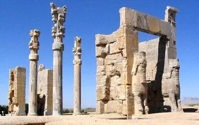 ژاپنی‌ها برای مرمت تخت‌ جمشید می‌آیند