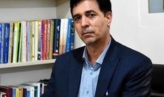 به تدریس شاهنامه در مدارس به طور ویژه توجه شود