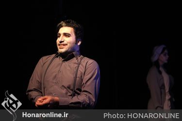 نمایش "تجربه‌های اخیر" در تماشاخانه مهرگان