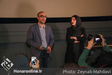 اکران مردمی فیلم "یک اتاق تاریک" در سینما آزادی
