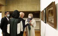بازدید یاروسلاوا رومانووا از دوازهمین نمایشگاه نگاره‌های چوبی هیما در فرهنگسرای نیاوران