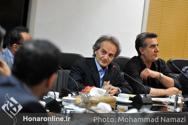 دیدار جمعی از هنرمندان با رضا رحمانی  وزیر صنعت، معدن و تجارت 