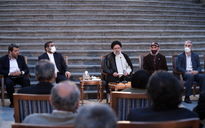 نشست صمیمی رئیس جمهور با هنرمندان و فعالان عرصه فرهنگ و هنر