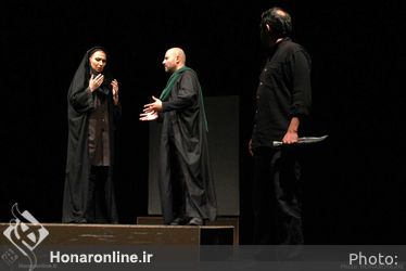 نمایش  مجلس آذر  در تماشاخانه ملک
